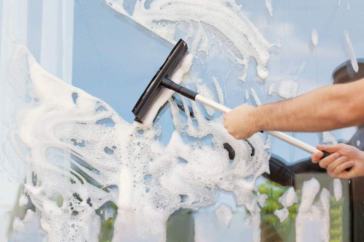 * Lavage professionnel de vitres toutes hauteurs Val-d'Oise *
